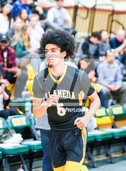 Thumbnail 1 in San Ramon Valley vs. Alameda (CIF NCS D2 Semifinal) photogallery.