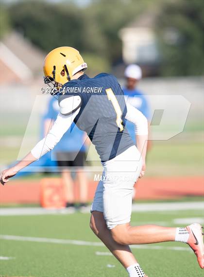 Thumbnail 3 in FR: Cypress Ranch vs New Caney (B teams) photogallery.