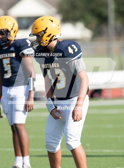 Thumbnail 2 in FR: Cypress Ranch vs New Caney (B teams) photogallery.