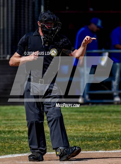 Thumbnail 3 in Fillmore vs. Colton (CIF SS DIV 8 Semi Final) photogallery.
