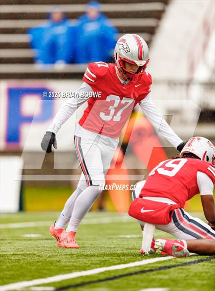 Thumbnail 3 in South Pointe vs South Florence (SCHSL 4A Final) photogallery.