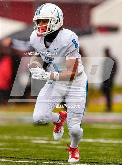 Thumbnail 2 in South Pointe vs South Florence (SCHSL 4A Final) photogallery.