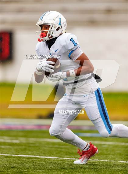 Thumbnail 2 in South Pointe vs South Florence (SCHSL 4A Final) photogallery.