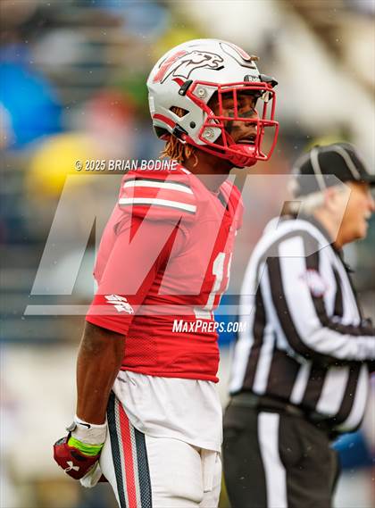 Thumbnail 2 in South Pointe vs South Florence (SCHSL 4A Final) photogallery.