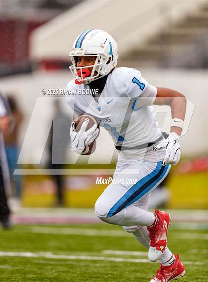 Thumbnail 3 in South Pointe vs South Florence (SCHSL 4A Final) photogallery.