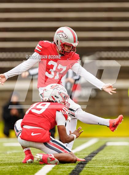 Thumbnail 1 in South Pointe vs South Florence (SCHSL 4A Final) photogallery.