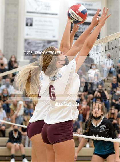 Thumbnail 3 in Laguna Beach @ Aliso Niguel photogallery.