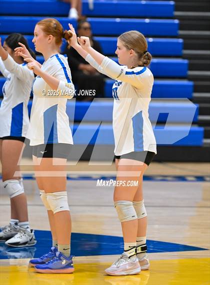 Thumbnail 1 in Phoenix Country Day vs. Fountain Hills photogallery.