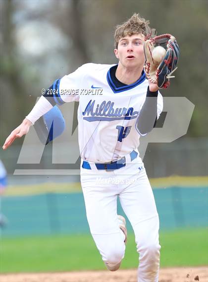 Thumbnail 1 in Bloomfield @ Millburn photogallery.