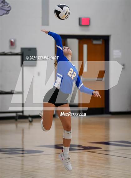 Thumbnail 3 in Yorktown Vs Castle (Bulldog Challenge) photogallery.