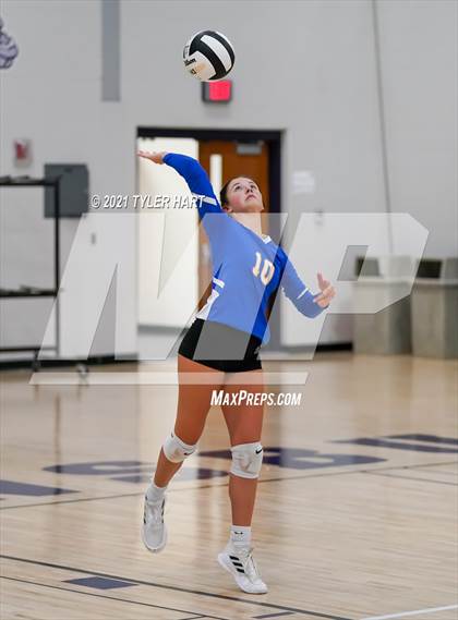 Thumbnail 2 in Yorktown Vs Castle (Bulldog Challenge) photogallery.