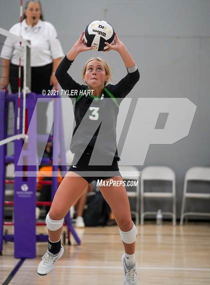 Thumbnail 2 in Yorktown Vs Castle (Bulldog Challenge) photogallery.