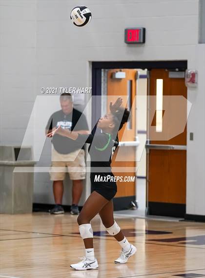 Thumbnail 2 in Yorktown Vs Castle (Bulldog Challenge) photogallery.