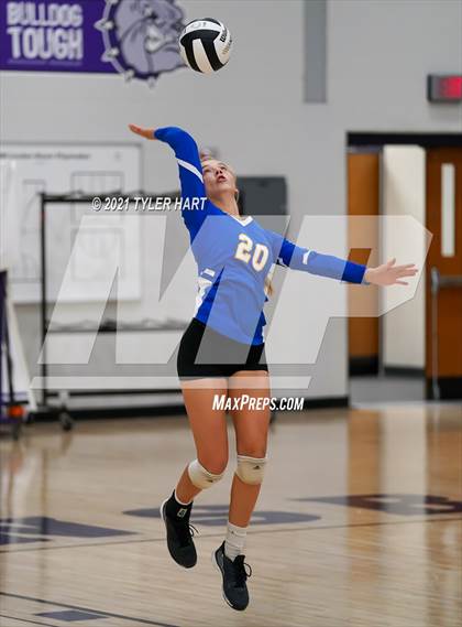 Thumbnail 3 in Yorktown Vs Castle (Bulldog Challenge) photogallery.