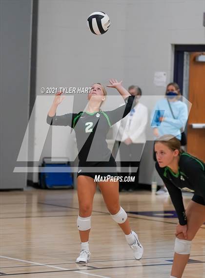 Thumbnail 3 in Yorktown Vs Castle (Bulldog Challenge) photogallery.