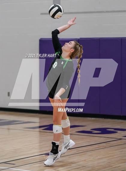 Thumbnail 1 in Yorktown Vs Castle (Bulldog Challenge) photogallery.