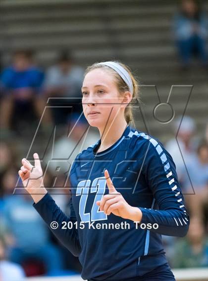 Thumbnail 1 in Johnson vs. Clark (UIL 6A Area Final) photogallery.
