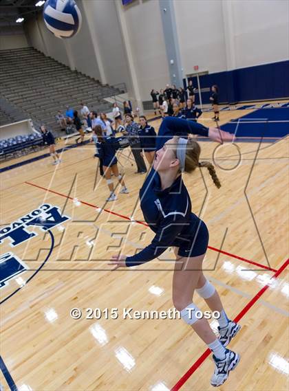 Thumbnail 2 in Johnson vs. Clark (UIL 6A Area Final) photogallery.