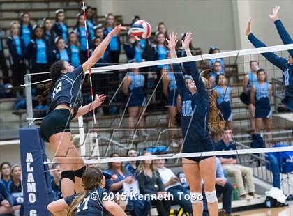 Thumbnail 3 in Johnson vs. Clark (UIL 6A Area Final) photogallery.