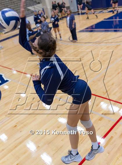 Thumbnail 1 in Johnson vs. Clark (UIL 6A Area Final) photogallery.
