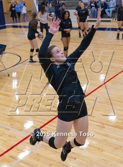 Thumbnail 2 in Johnson vs. Clark (UIL 6A Area Final) photogallery.