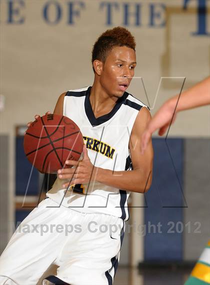 Thumbnail 3 in Vanden @ Inderkum photogallery.