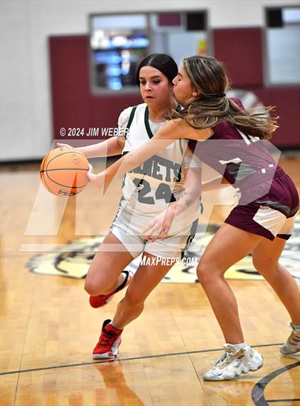 Thumbnail 2 in Webbers Falls vs Cave Springs (Arkansas River Shootout) photogallery.