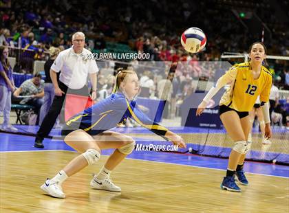 Thumbnail 2 in Simla vs. Otis (CHSAA 1A Round 2) photogallery.