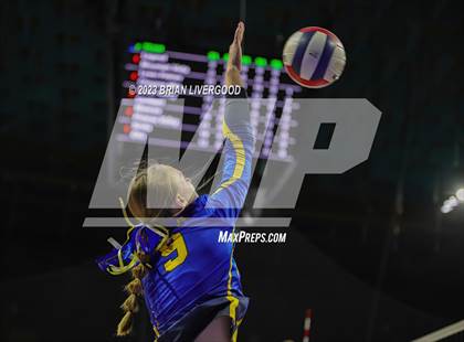 Thumbnail 3 in Simla vs. Otis (CHSAA 1A Round 2) photogallery.