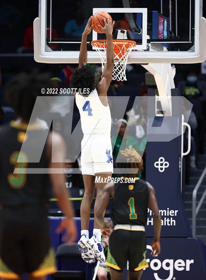 Thumbnail 2 in Taft vs. Lutheran East (OHSAA D3 Semifinal) photogallery.
