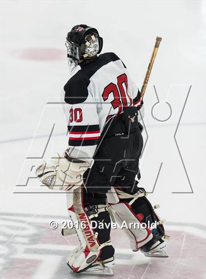 Thumbnail 2 in Reading Memorial vs Arlington Catholic ( MIAA Division 1 North Semifinal) photogallery.