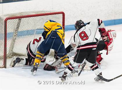 Thumbnail 3 in Reading Memorial vs Arlington Catholic ( MIAA Division 1 North Semifinal) photogallery.