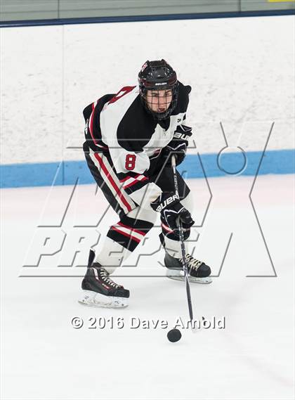 Thumbnail 1 in Reading Memorial vs Arlington Catholic ( MIAA Division 1 North Semifinal) photogallery.