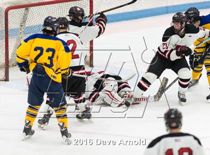 Thumbnail 1 in Reading Memorial vs Arlington Catholic ( MIAA Division 1 North Semifinal) photogallery.