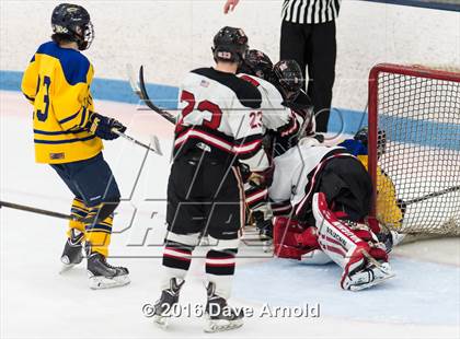 Thumbnail 2 in Reading Memorial vs Arlington Catholic ( MIAA Division 1 North Semifinal) photogallery.