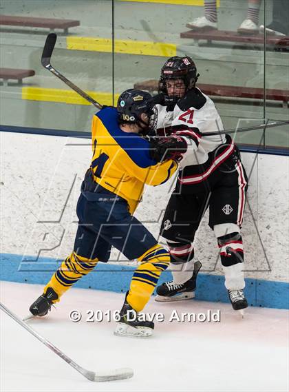 Thumbnail 2 in Reading Memorial vs Arlington Catholic ( MIAA Division 1 North Semifinal) photogallery.