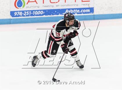 Thumbnail 1 in Reading Memorial vs Arlington Catholic ( MIAA Division 1 North Semifinal) photogallery.