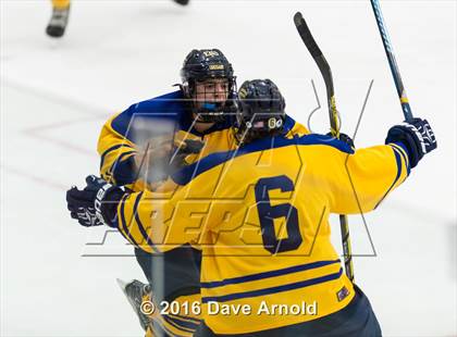 Thumbnail 2 in Reading Memorial vs Arlington Catholic ( MIAA Division 1 North Semifinal) photogallery.