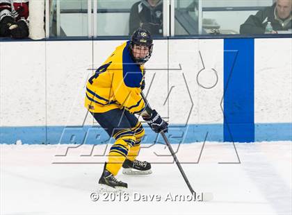 Thumbnail 1 in Reading Memorial vs Arlington Catholic ( MIAA Division 1 North Semifinal) photogallery.