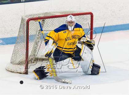 Thumbnail 2 in Reading Memorial vs Arlington Catholic ( MIAA Division 1 North Semifinal) photogallery.