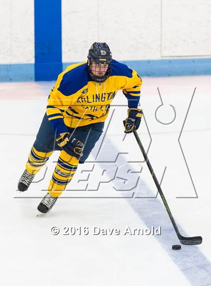 Thumbnail 2 in Reading Memorial vs Arlington Catholic ( MIAA Division 1 North Semifinal) photogallery.