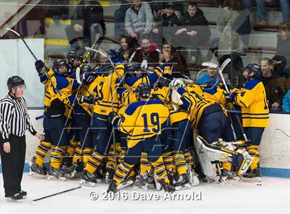 Thumbnail 2 in Reading Memorial vs Arlington Catholic ( MIAA Division 1 North Semifinal) photogallery.