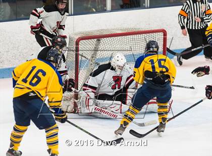 Thumbnail 2 in Reading Memorial vs Arlington Catholic ( MIAA Division 1 North Semifinal) photogallery.