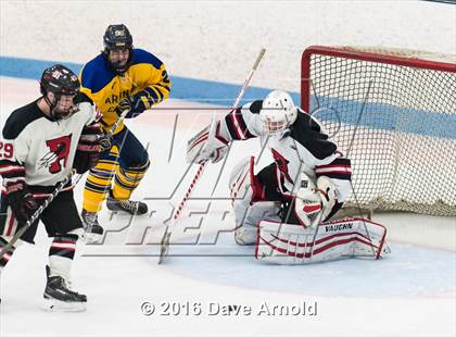 Thumbnail 1 in Reading Memorial vs Arlington Catholic ( MIAA Division 1 North Semifinal) photogallery.