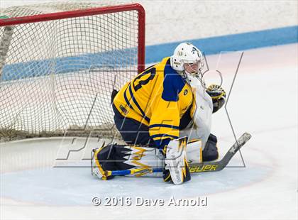Thumbnail 2 in Reading Memorial vs Arlington Catholic ( MIAA Division 1 North Semifinal) photogallery.