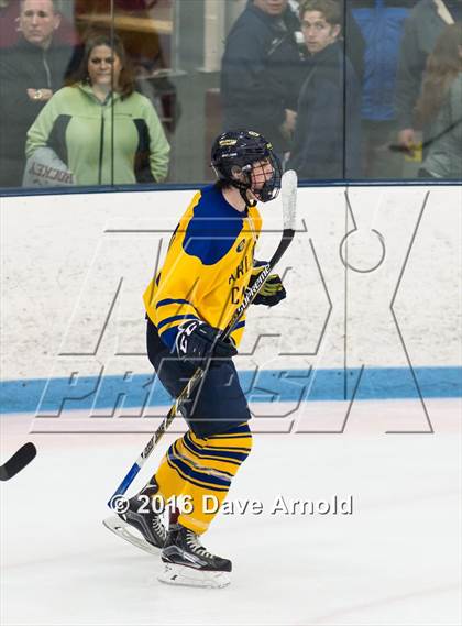 Thumbnail 1 in Reading Memorial vs Arlington Catholic ( MIAA Division 1 North Semifinal) photogallery.
