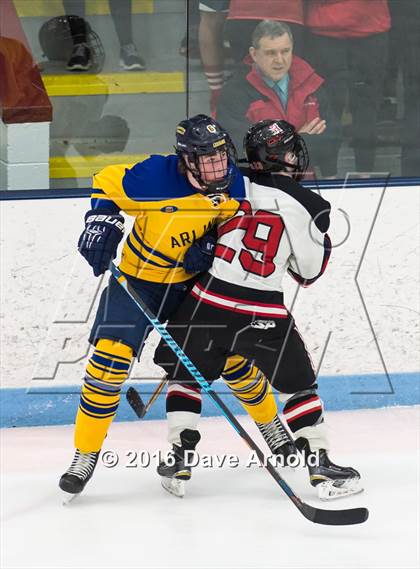 Thumbnail 1 in Reading Memorial vs Arlington Catholic ( MIAA Division 1 North Semifinal) photogallery.
