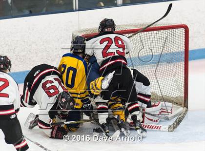 Thumbnail 1 in Reading Memorial vs Arlington Catholic ( MIAA Division 1 North Semifinal) photogallery.
