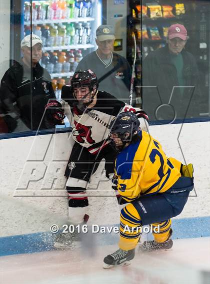 Thumbnail 3 in Reading Memorial vs Arlington Catholic ( MIAA Division 1 North Semifinal) photogallery.