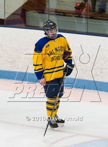 Thumbnail 2 in Reading Memorial vs Arlington Catholic ( MIAA Division 1 North Semifinal) photogallery.
